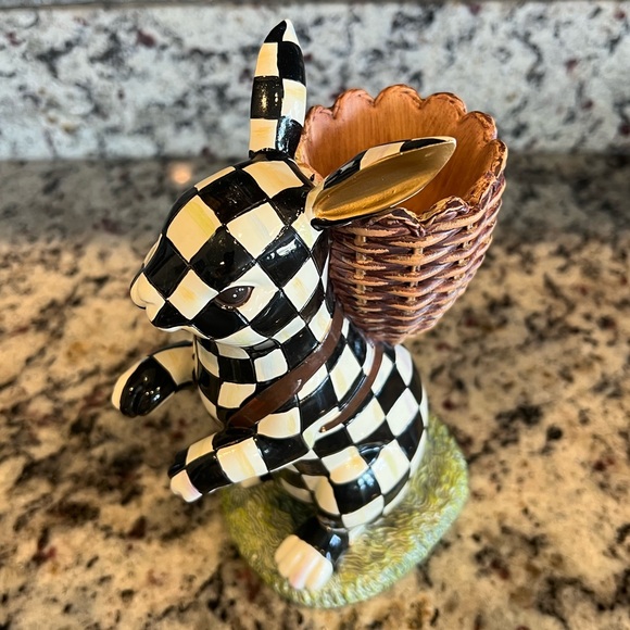 Mackenzie-Childs Black And White Courtly Check BUNNY WITH BACKPACK. RARE! - Picture 4 of 15